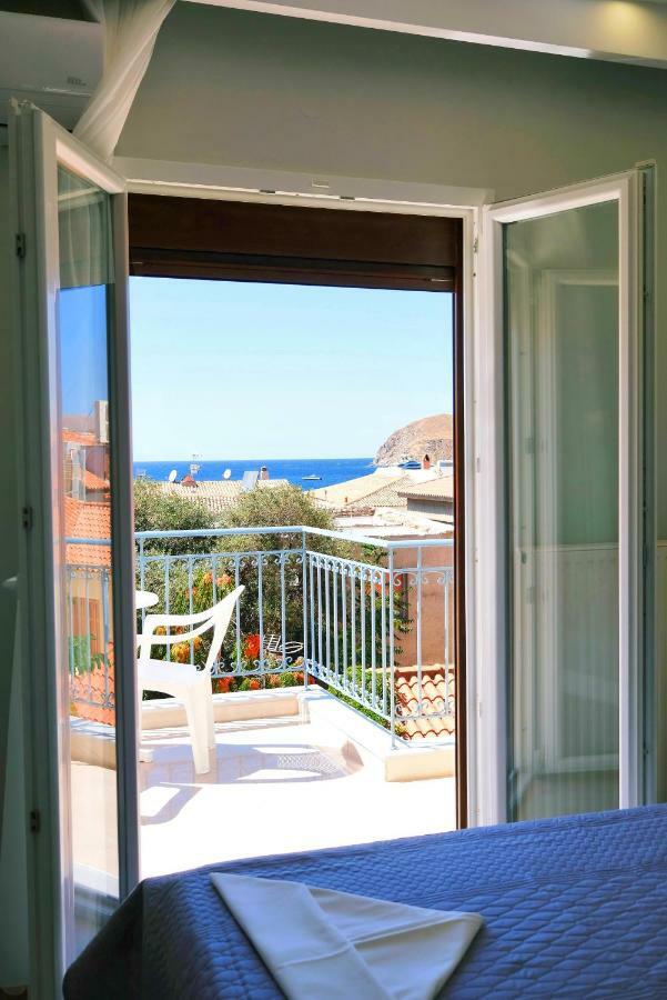 Limnia Gi Hotell Myrina Exteriör bild